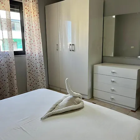 Beachfront Escape Family 401 Durres